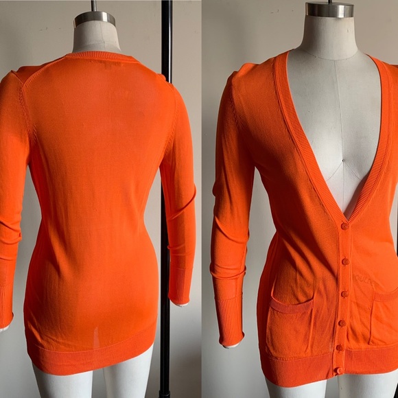 ▪️SOLD▪️Fitted neon orange 100% Rayon knit Cardigan Small - Picture 2 of 4